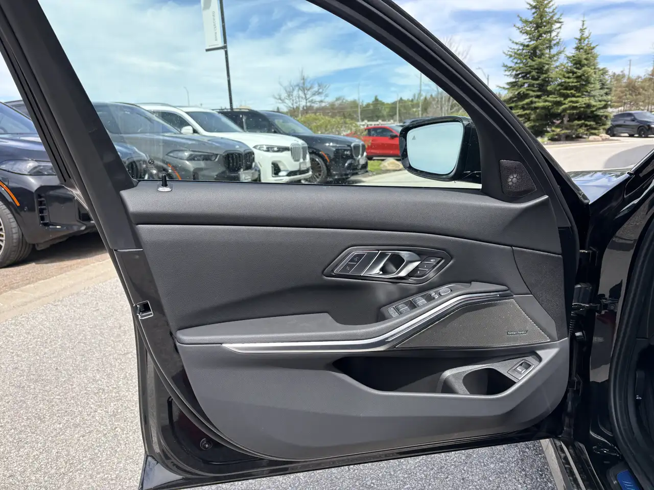 BMW 3 Series - Image 13