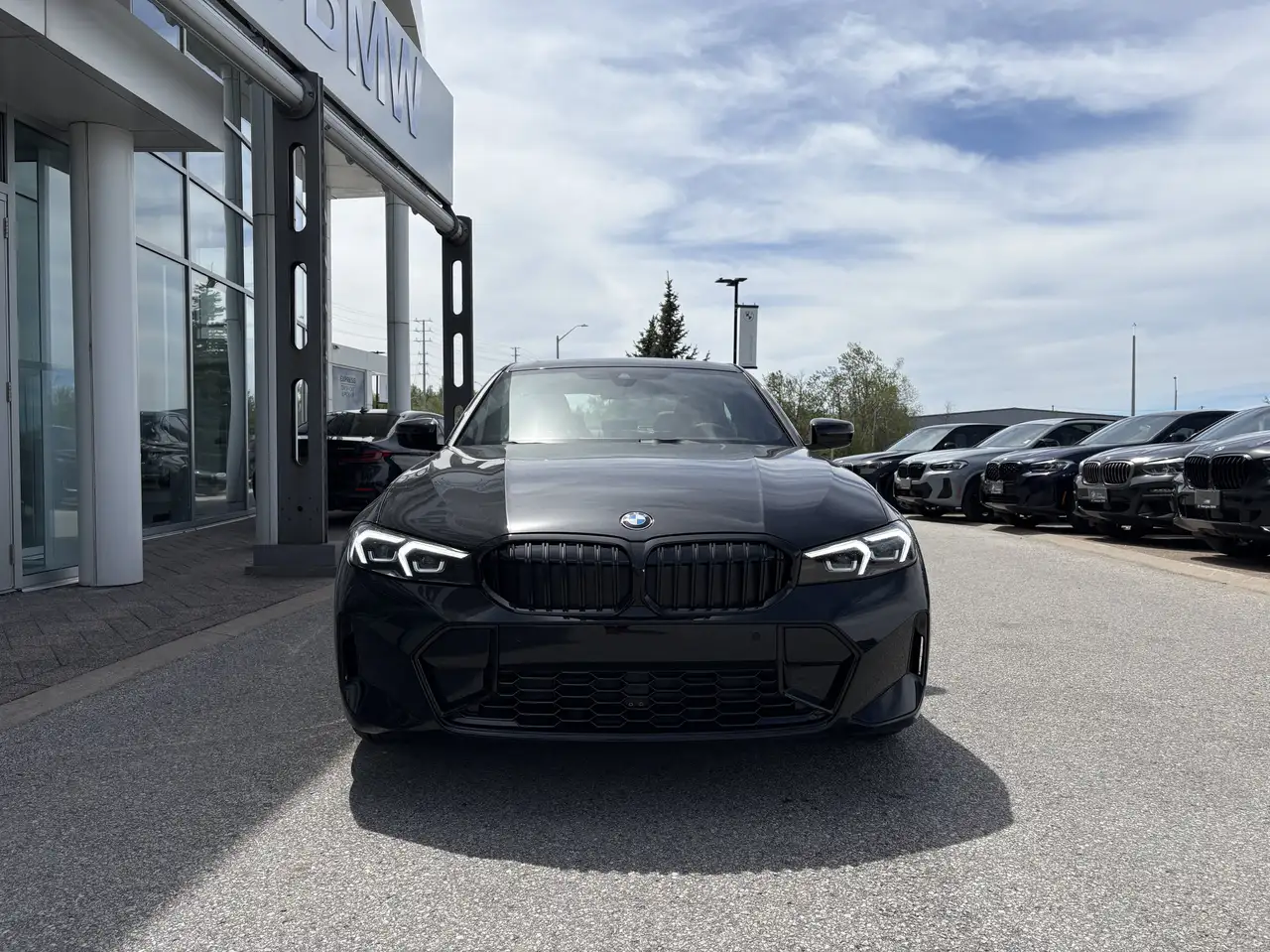 BMW 3 Series - Image 2