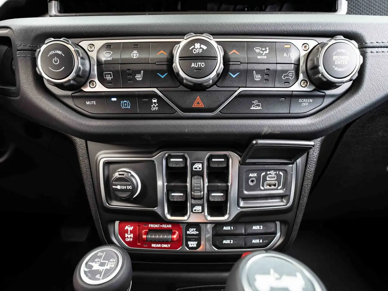 Jeep Wrangler - Image 16