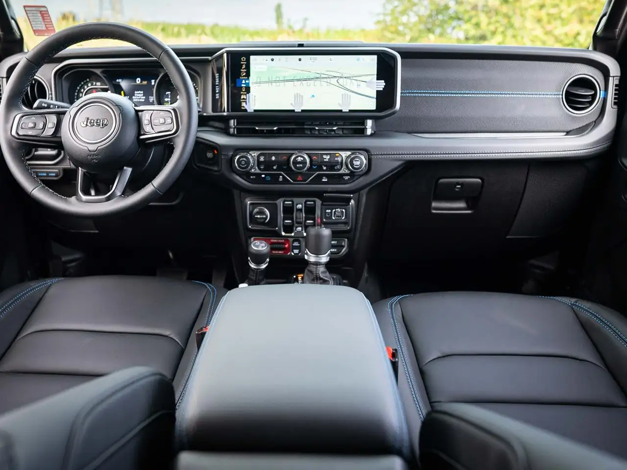 Jeep Wrangler - Image 14