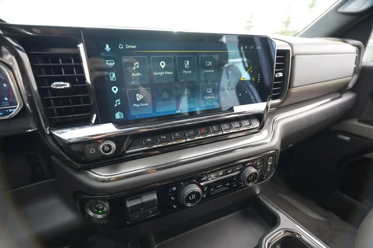 Chevrolet Silverado 1500 - Image 29