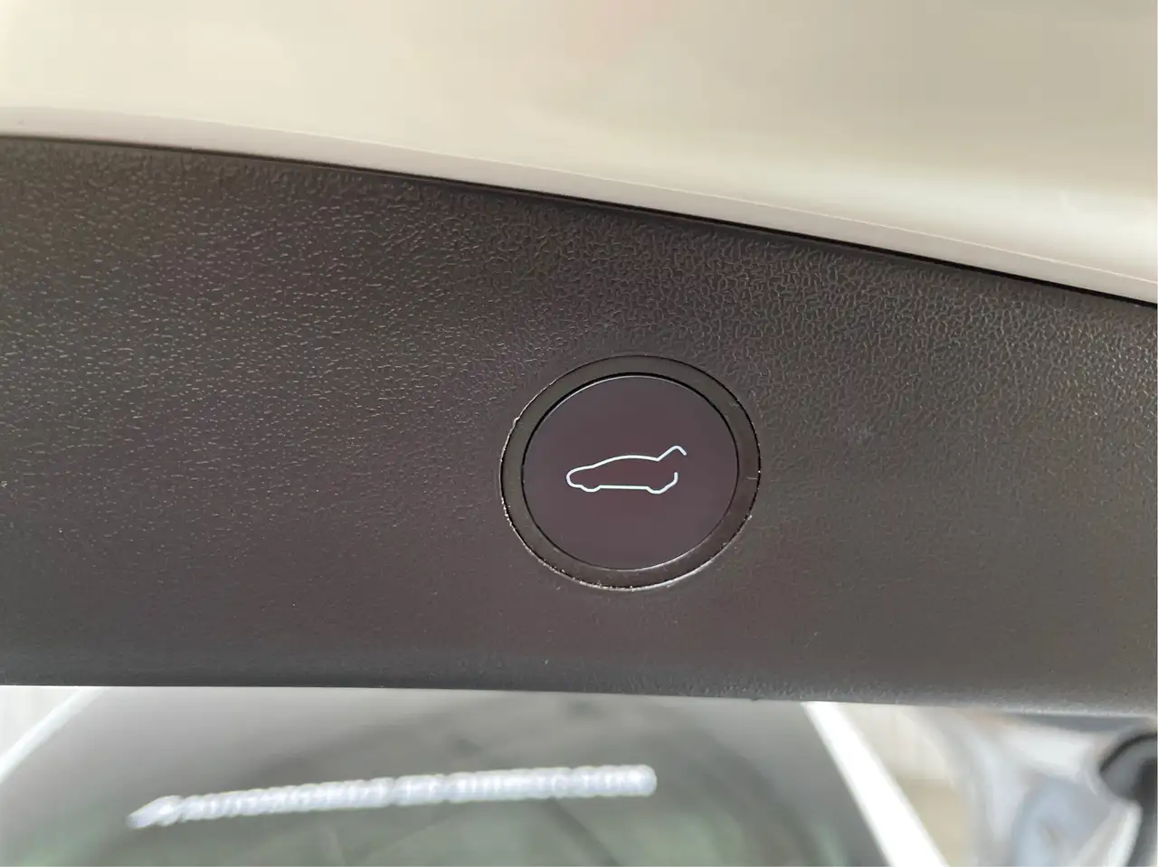 Tesla Model 3 - Image 21
