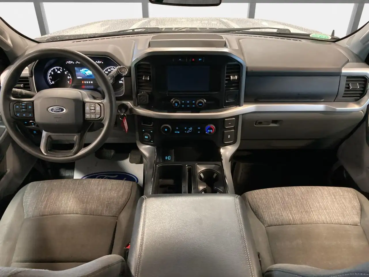 Ford F-150 - Image 29
