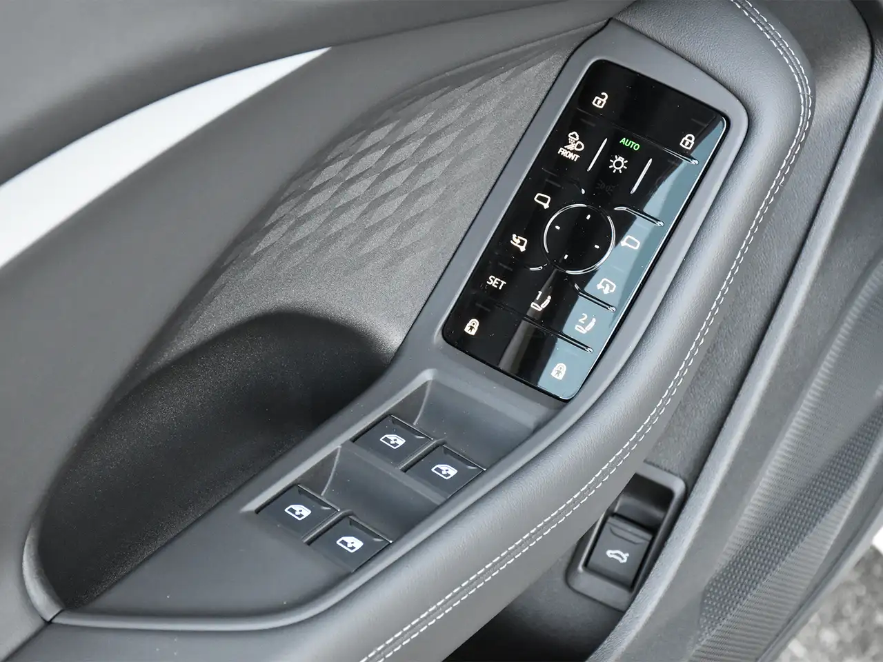 Audi A5 - Image 21