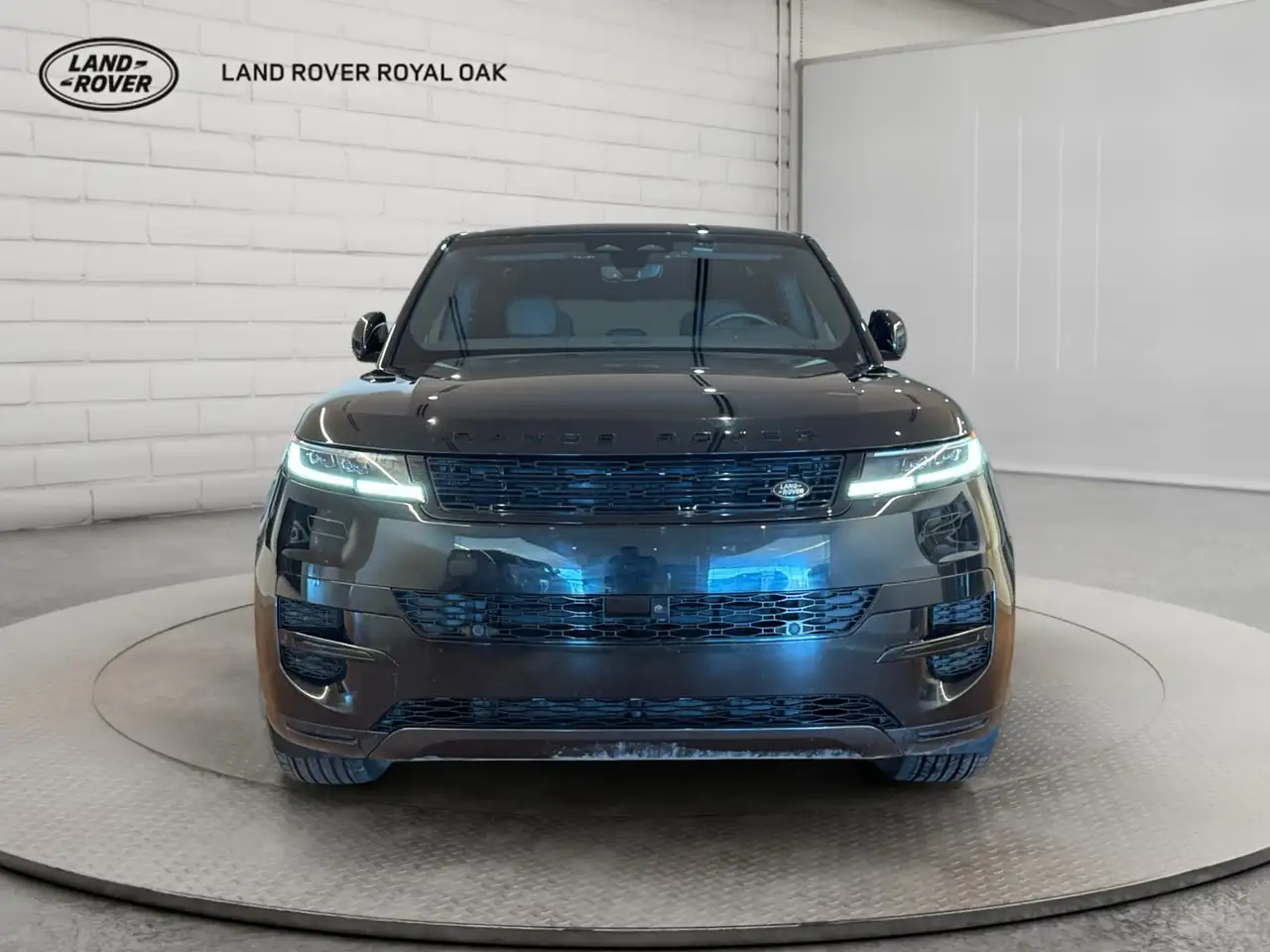 Land Rover Range Rover Sport - Image 8
