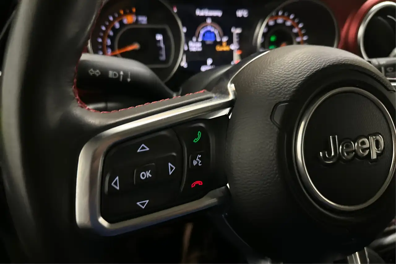 Jeep Wrangler - Image 22