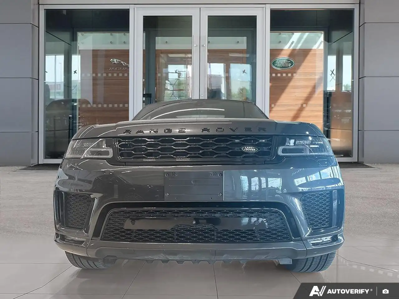 Land Rover Range Rover Sport - Image 2