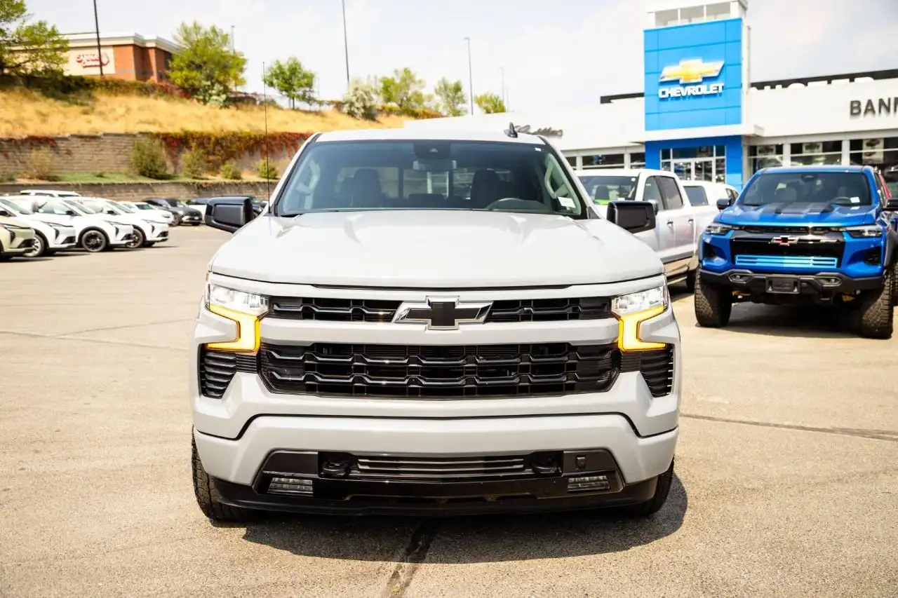 Chevrolet Silverado 1500 - Image 5