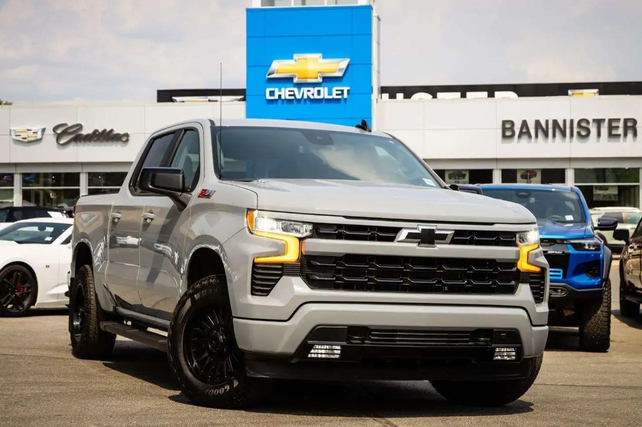 Chevrolet Silverado 1500 - Image 1