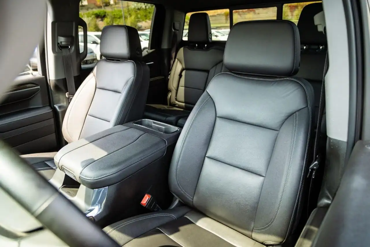 Chevrolet Silverado 1500 - Image 15