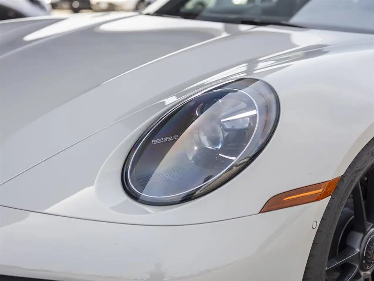 Porsche 911 - Image 10