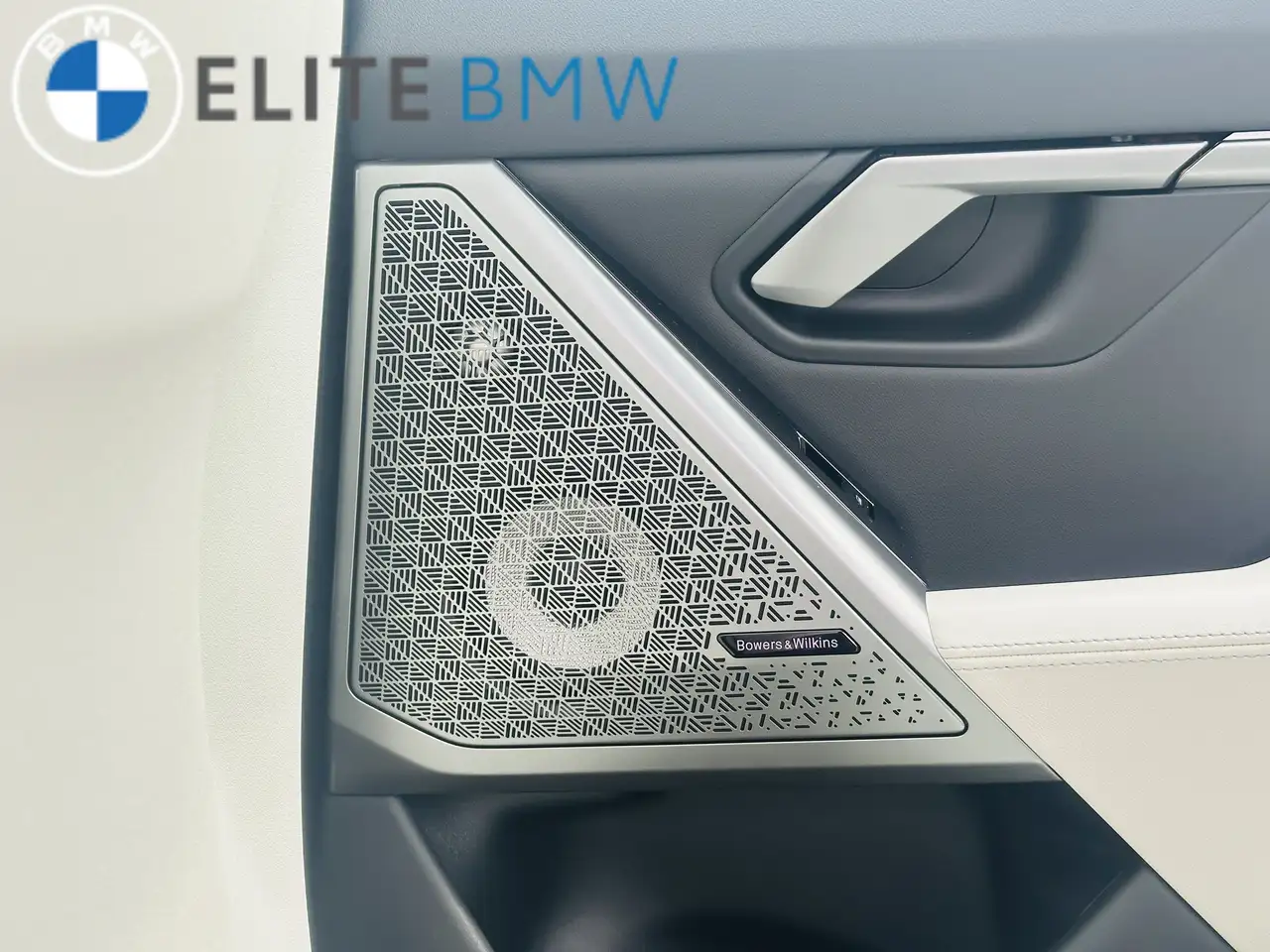 BMW 5 Series - Image 24