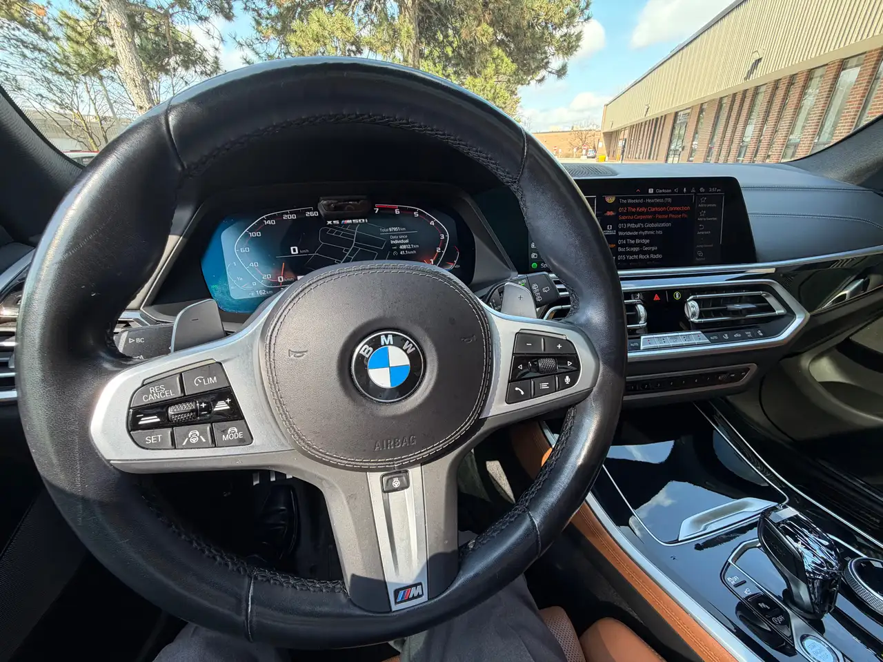 BMW X5 - Image 11