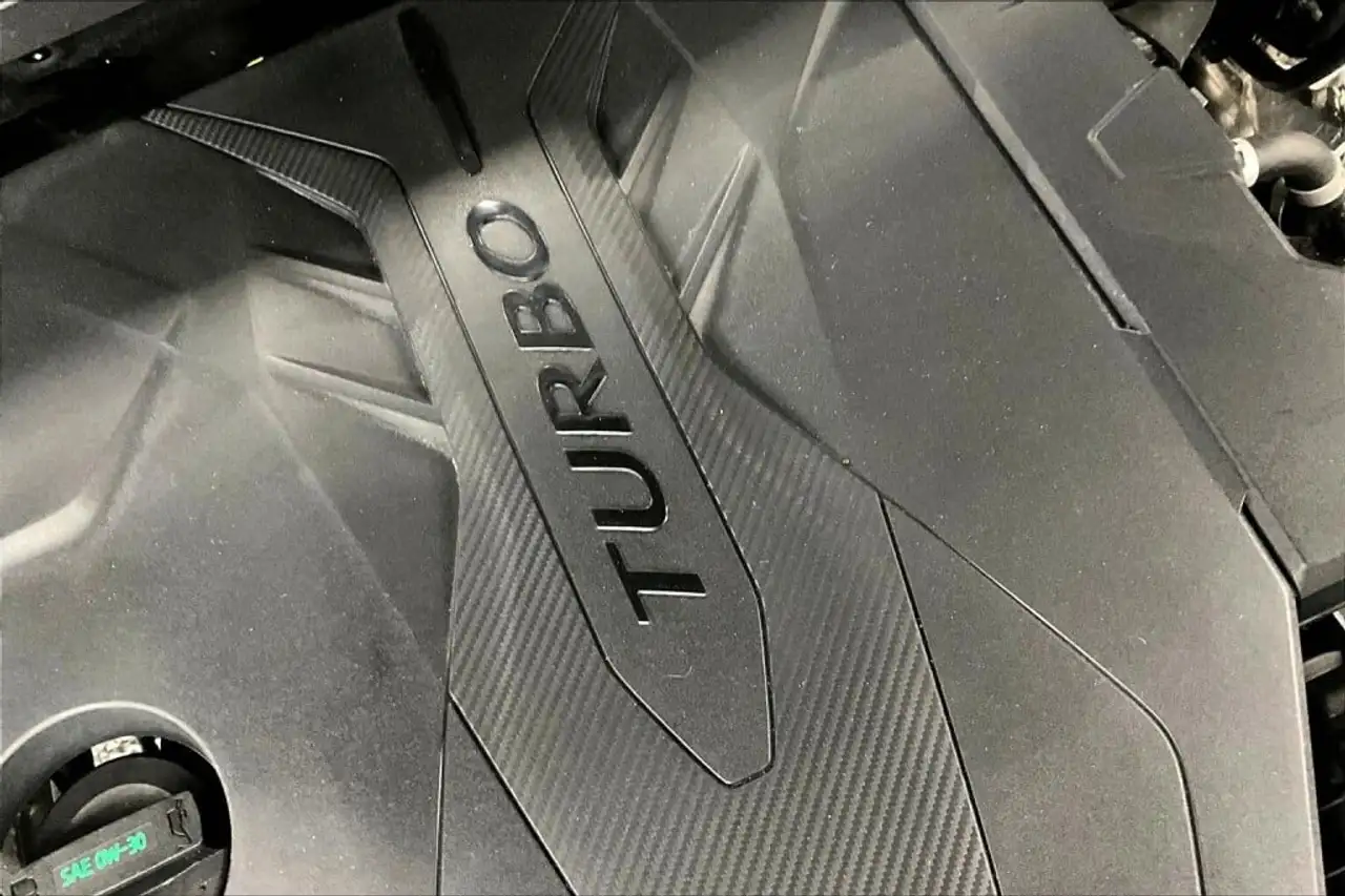 Genesis GV70 - Image 34