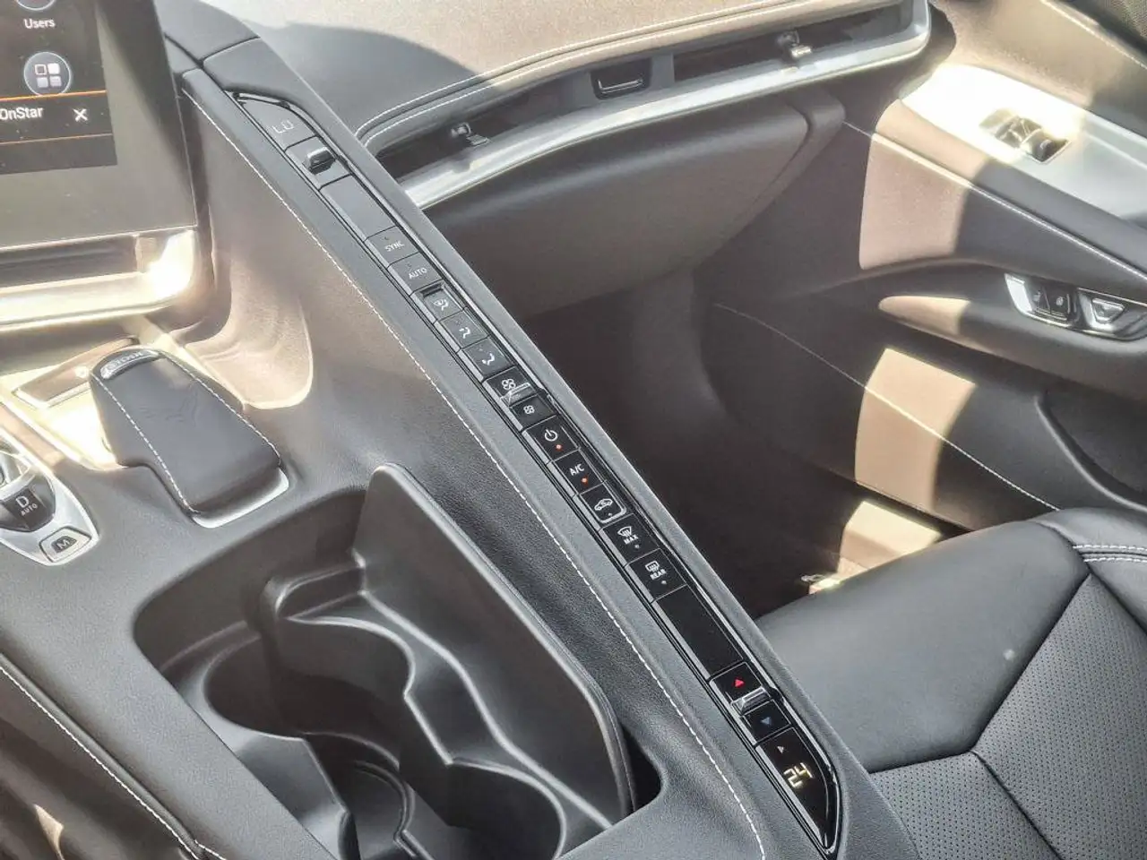 Chevrolet Corvette - Image 28