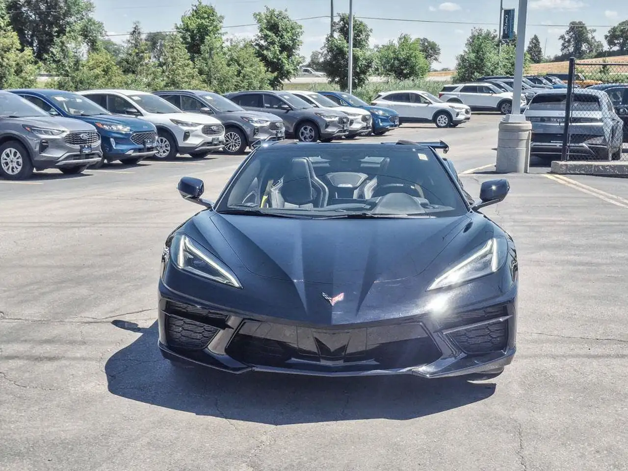 Chevrolet Corvette - Image 16