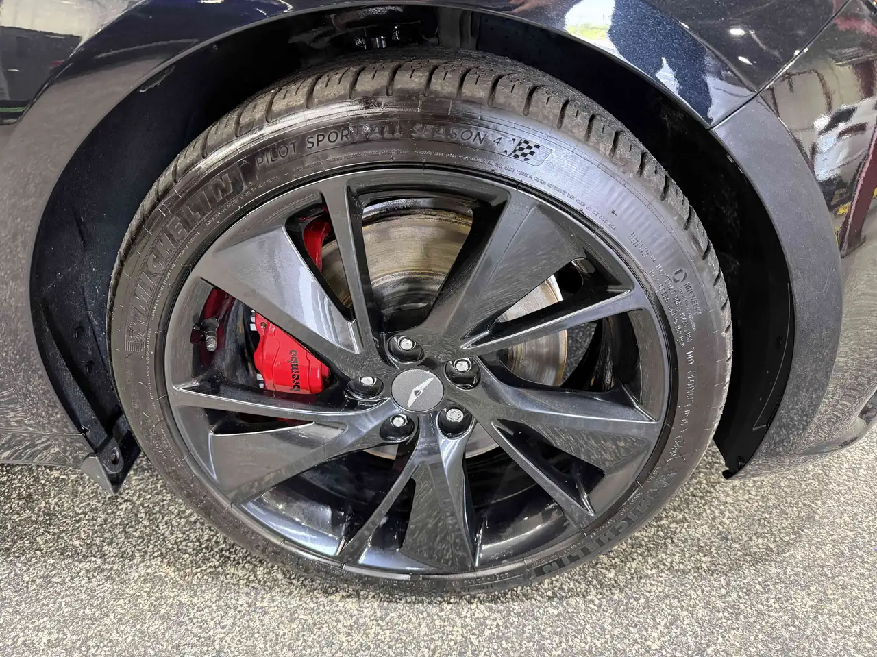 Genesis G70 - Image 18