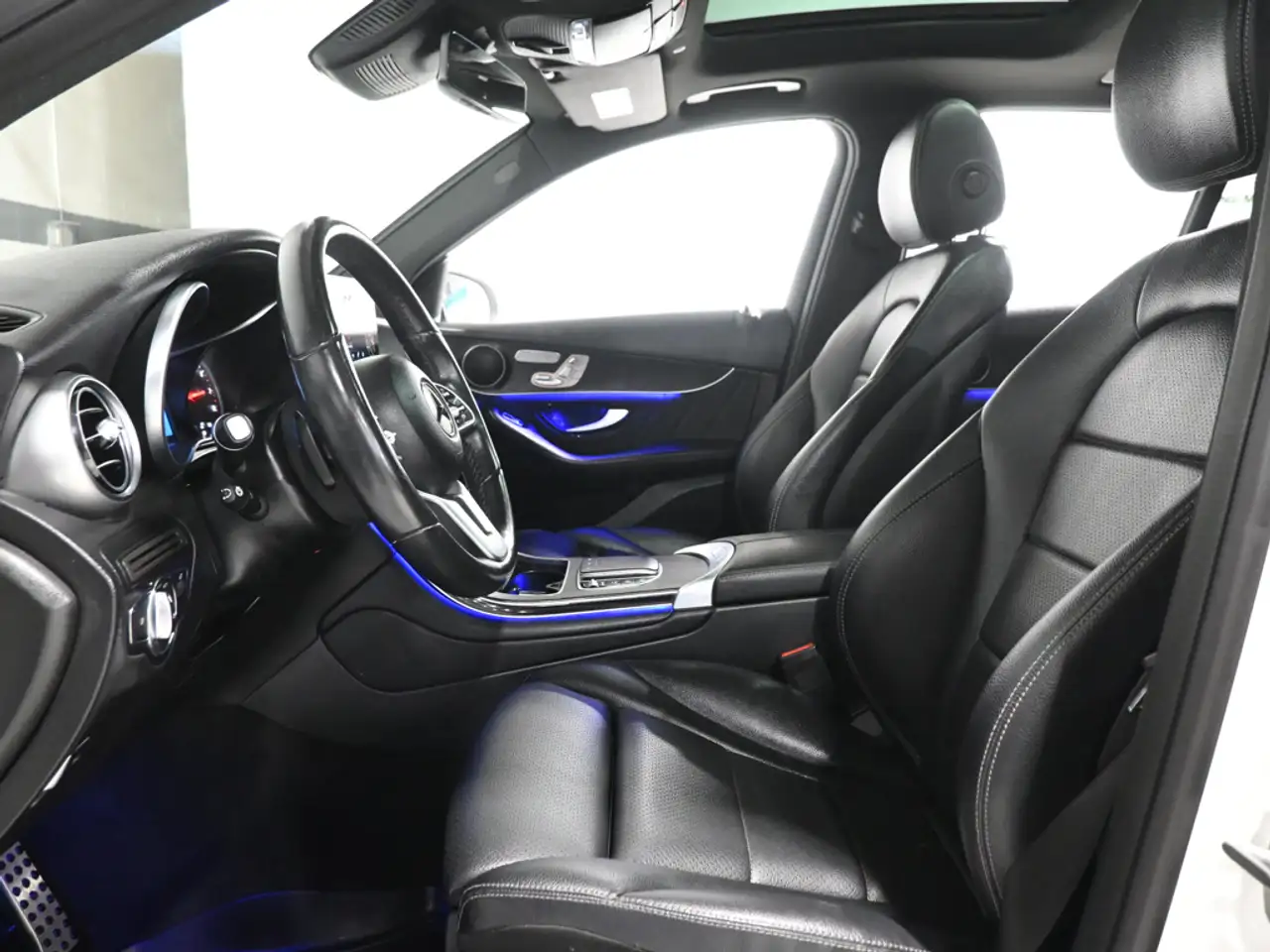 Mercedes-Benz GLC - Image 24