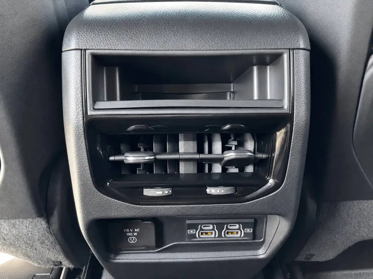 Jeep Grand Cherokee - Image 10
