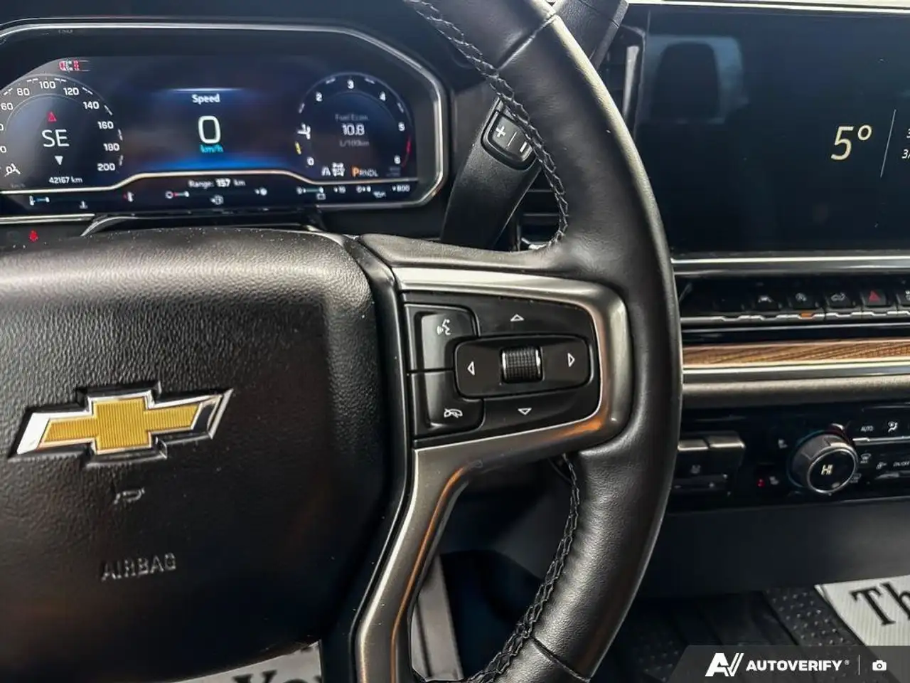 Chevrolet Silverado 1500 - Image 19