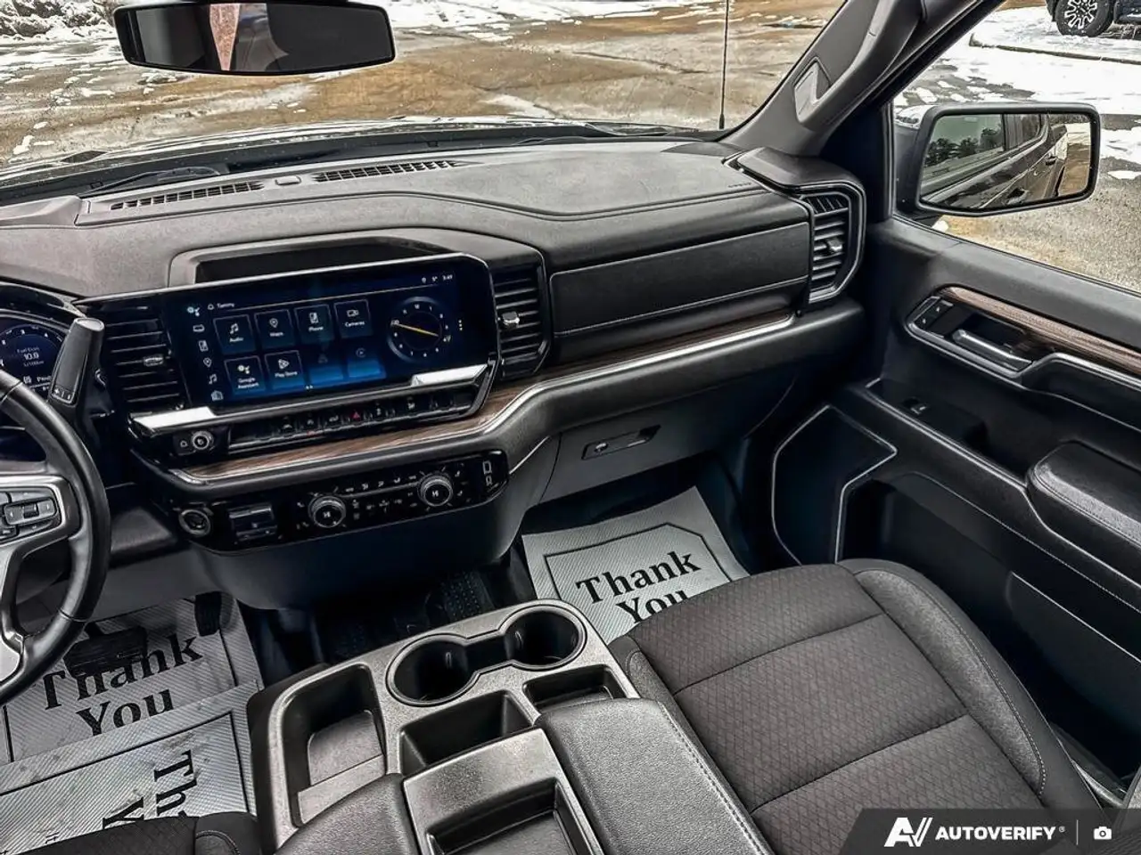 Chevrolet Silverado 1500 - Image 28