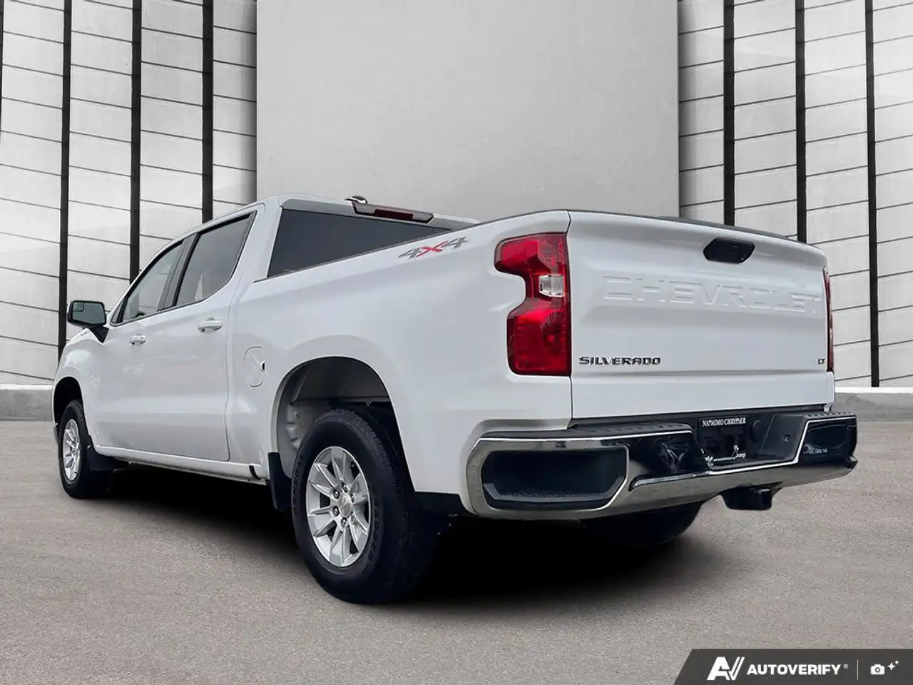 Chevrolet Silverado 1500 - Image 4