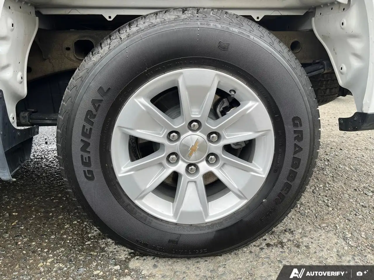 Chevrolet Silverado 1500 - Image 6