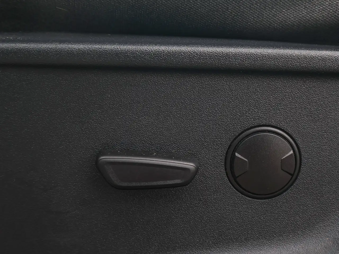 Ford F-150 - Image 12