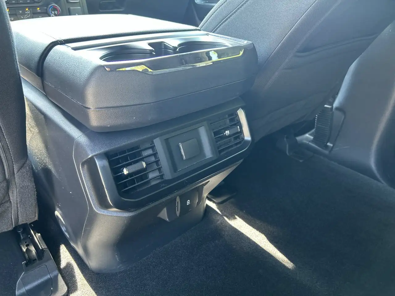 Ford F-150 - Image 17