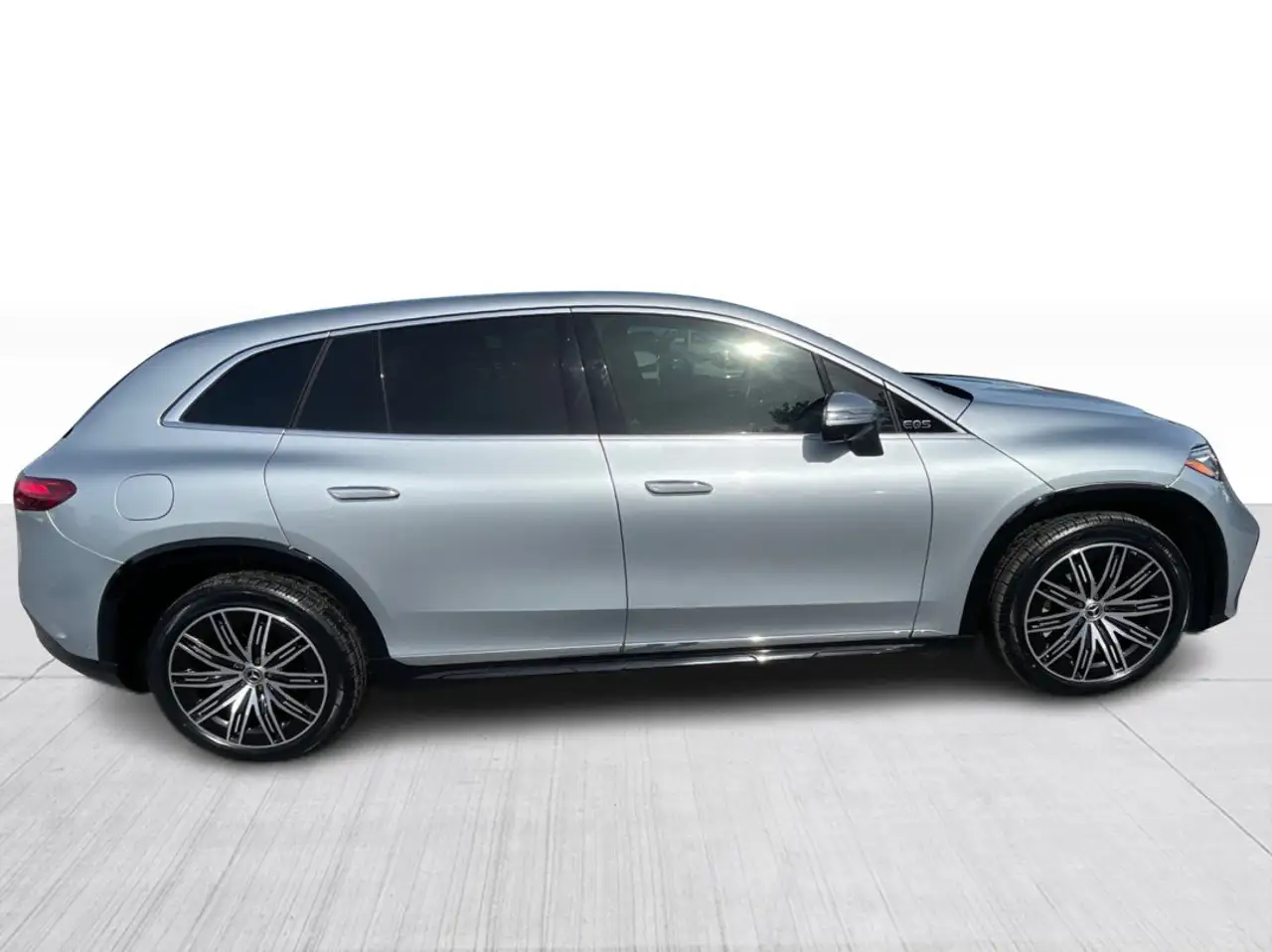 Mercedes-Benz EQS - Image 10