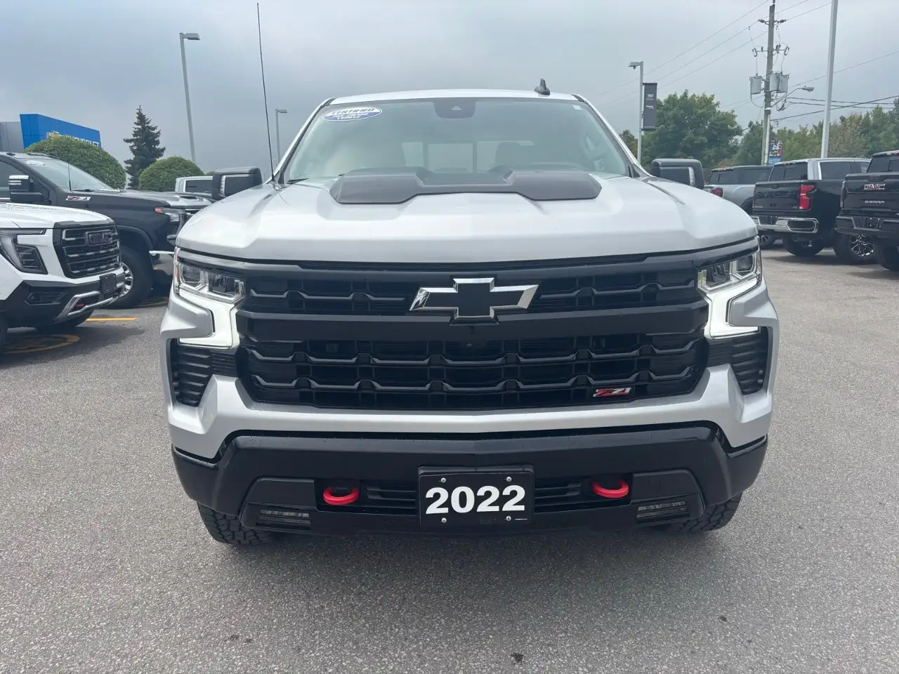 Chevrolet Silverado 1500 - Image 2