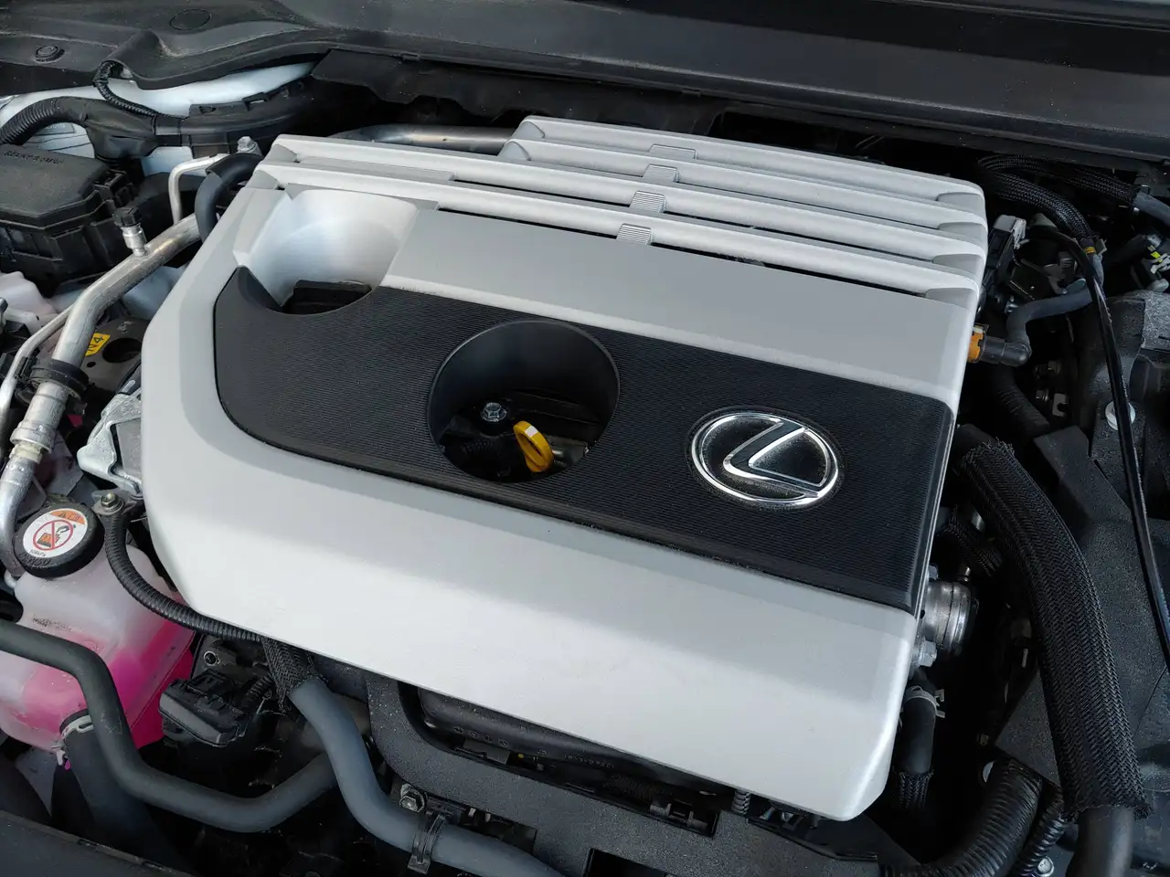 Lexus UX - Image 33
