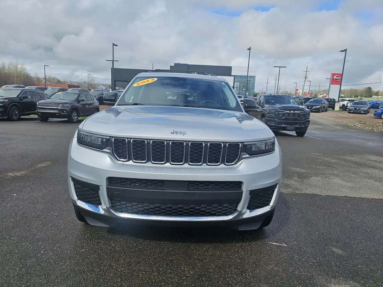 Jeep Grand Cherokee - Image 2