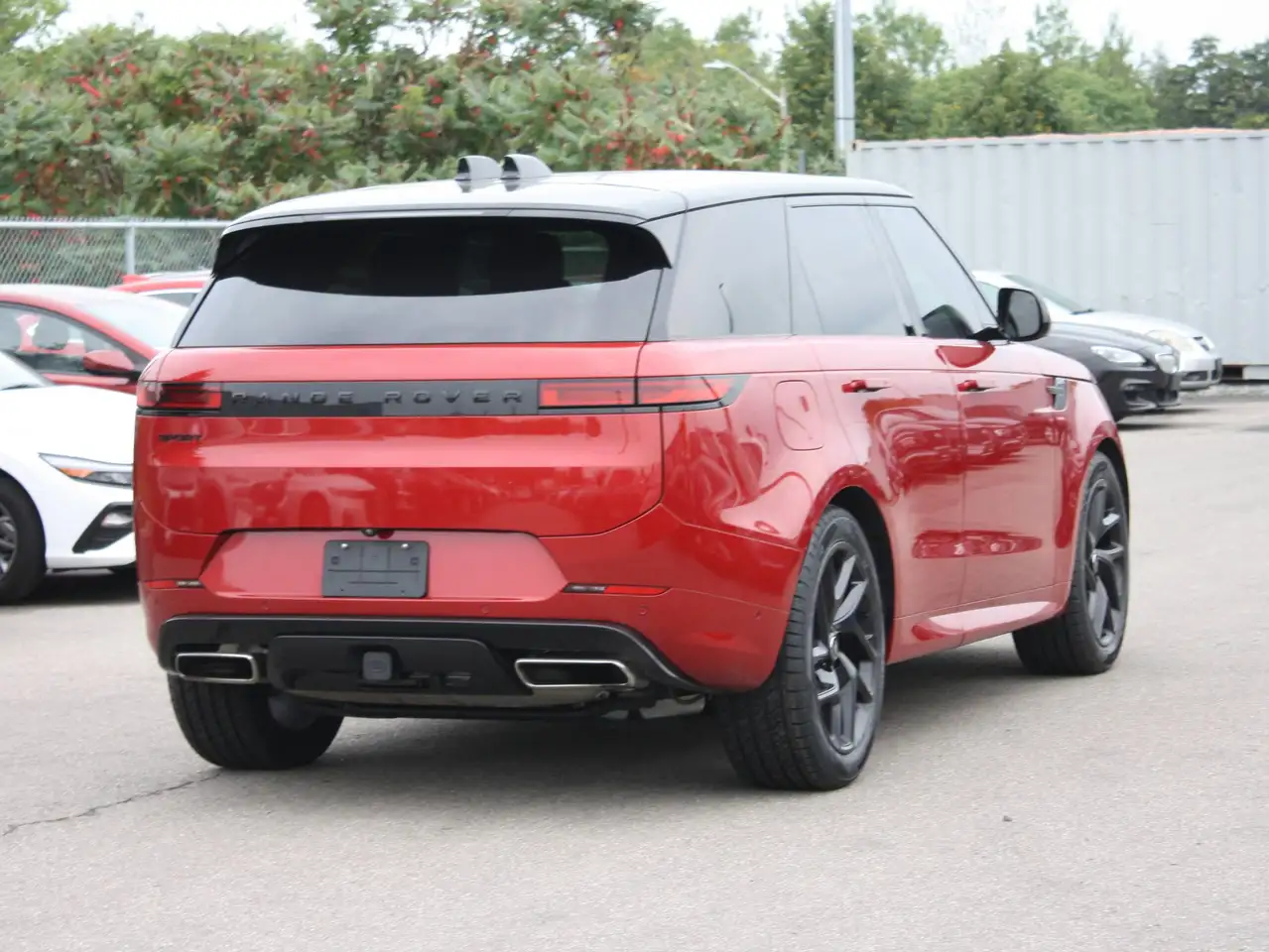 Land Rover Range Rover Sport - Image 4