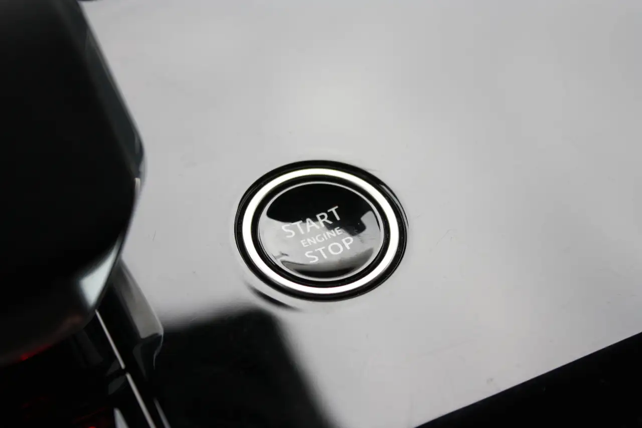 Land Rover Range Rover Sport - Image 14
