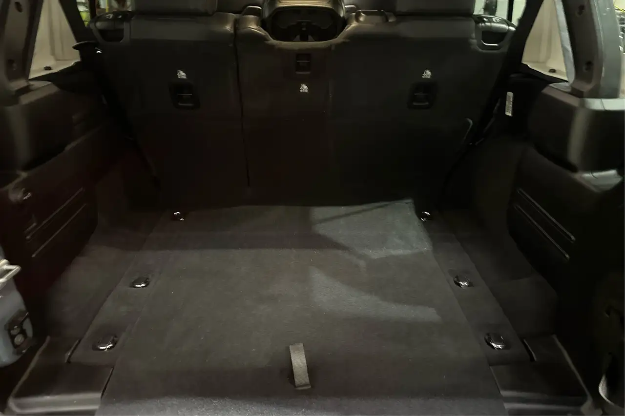Jeep Wrangler - Image 10