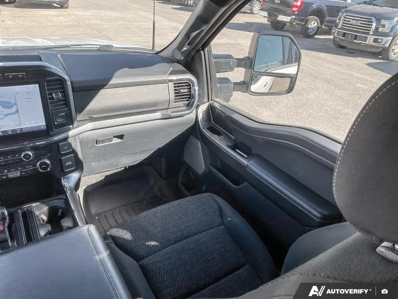 Ford F-150 - Image 25