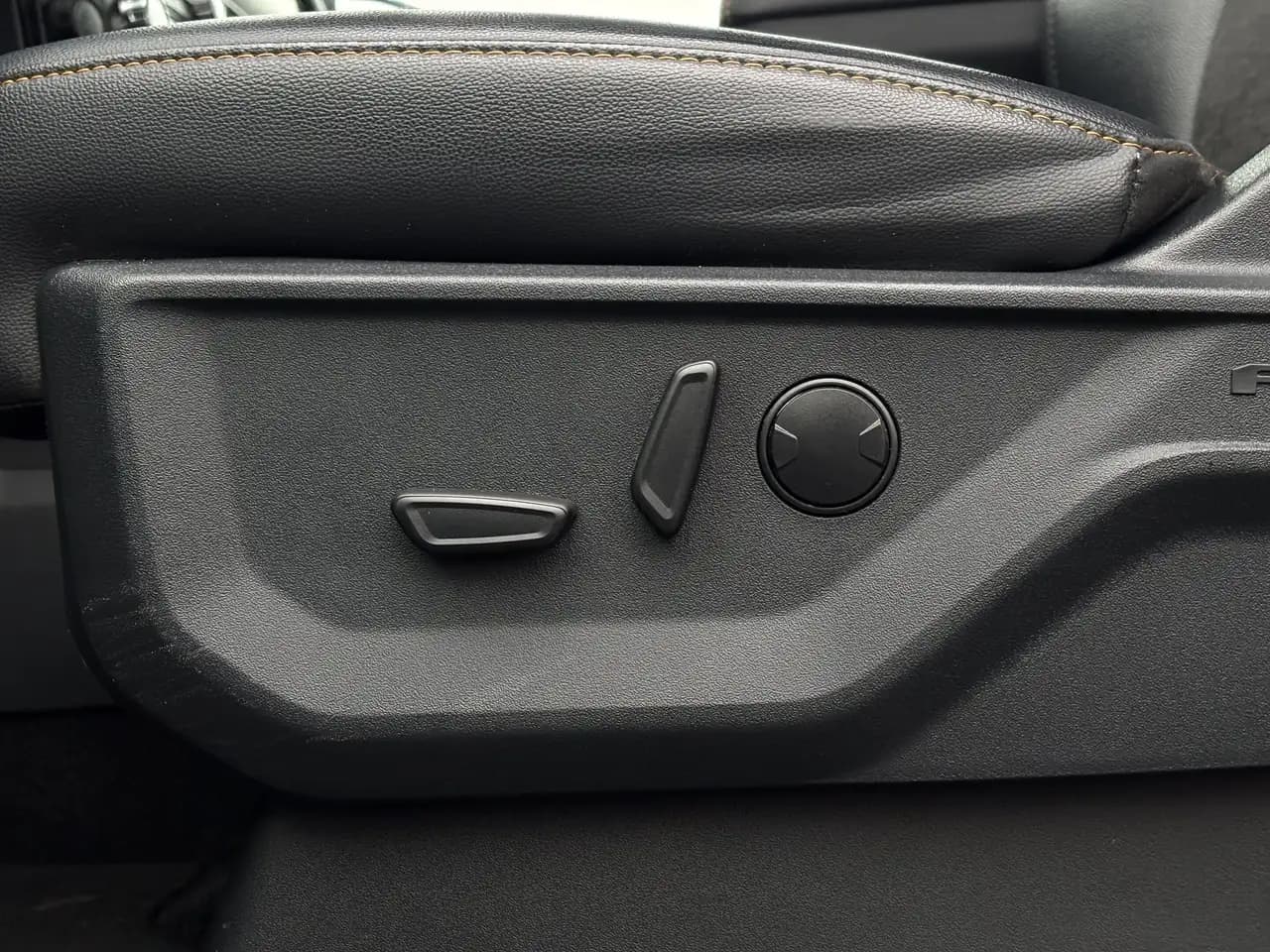 Ford F-150 - Image 14