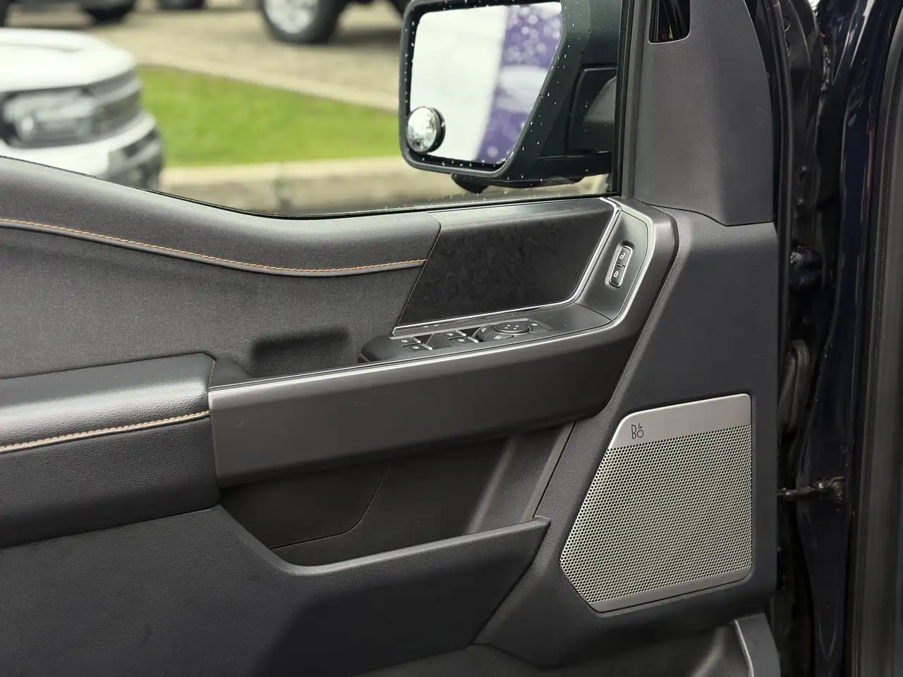 Ford F-150 - Image 12