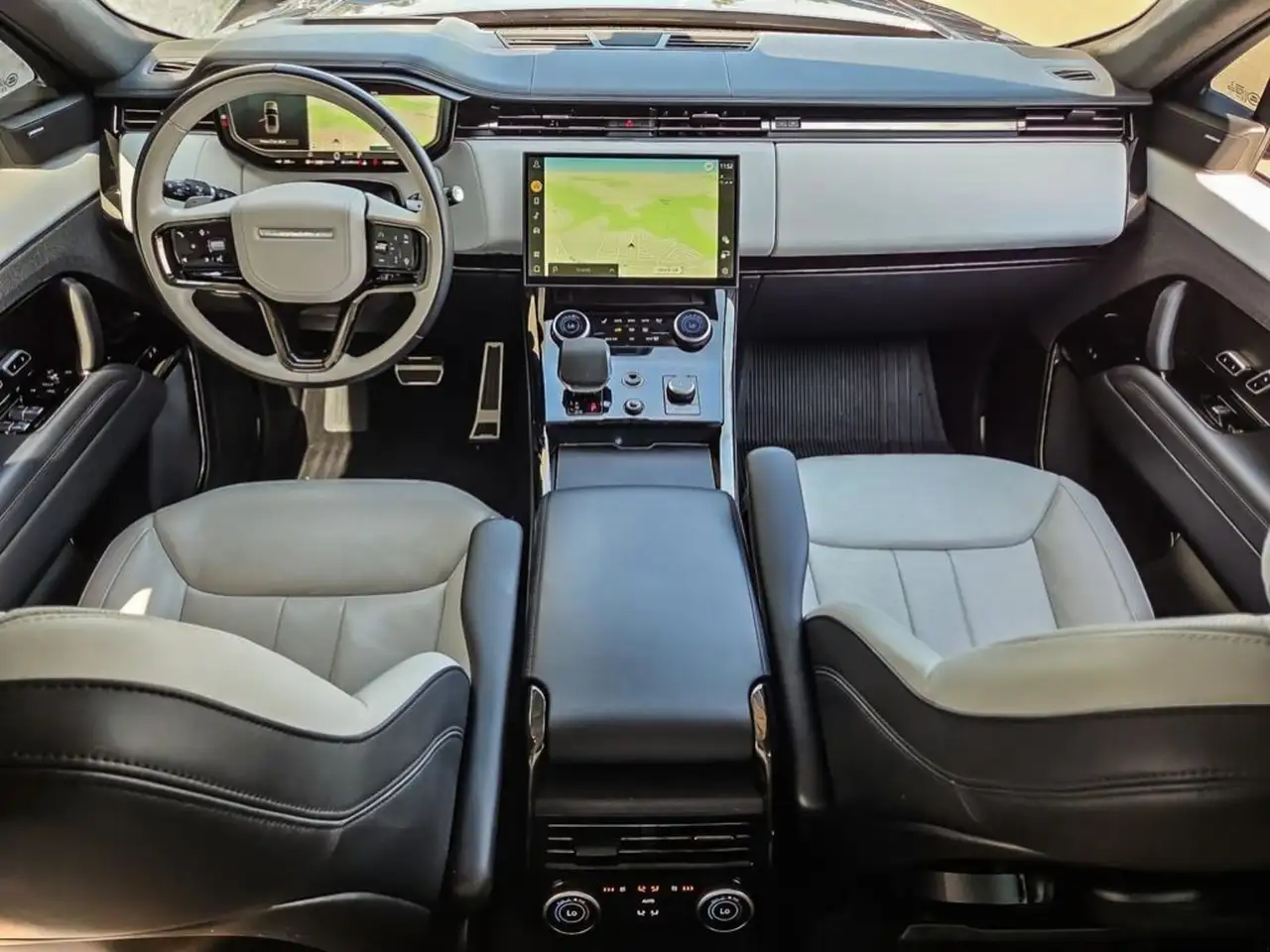Land Rover Range Rover Sport - Image 22