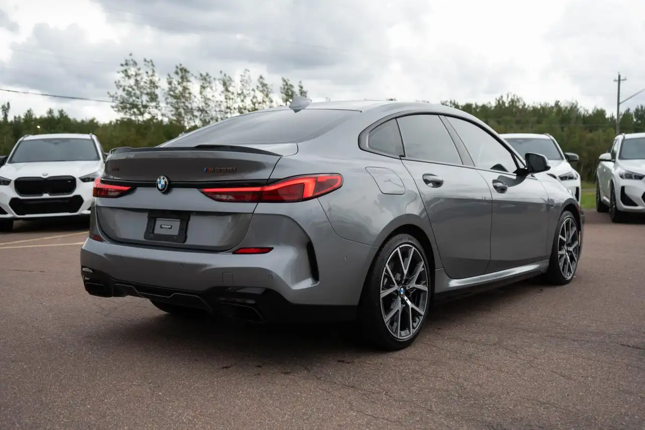 BMW 2 Series - Image 7