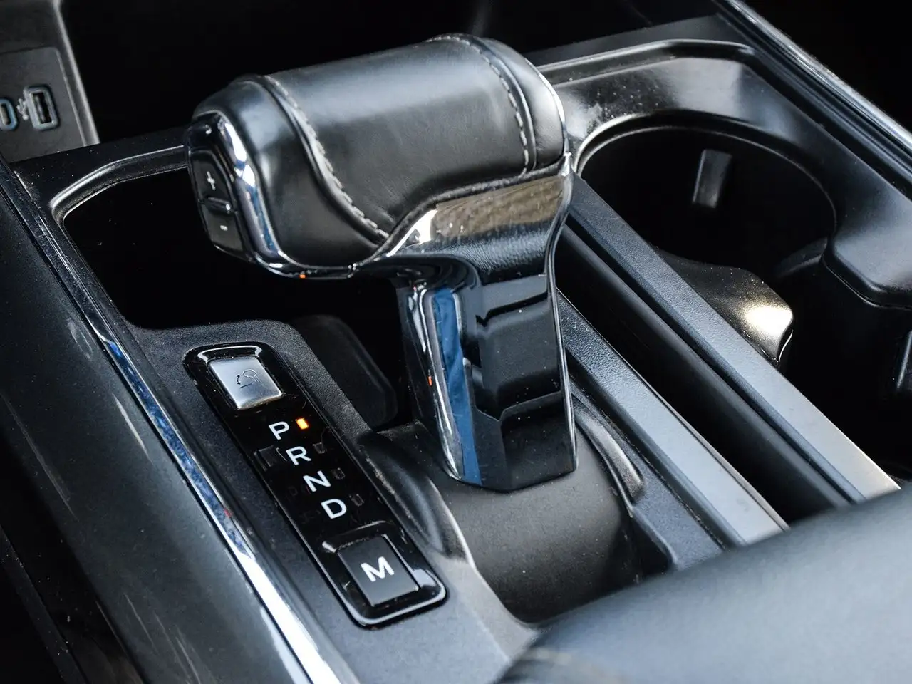 Ford F-150 - Image 26