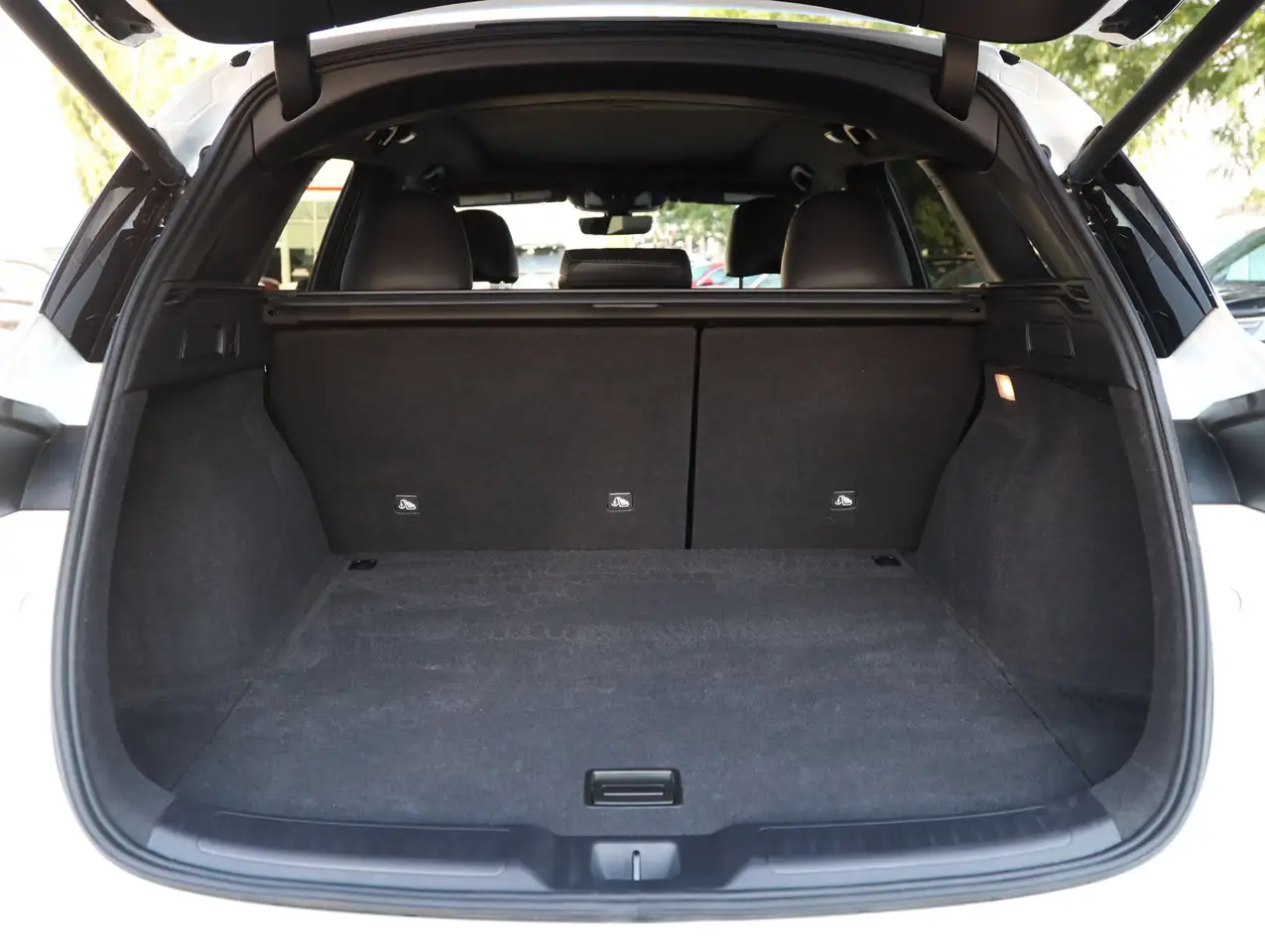 Infiniti QX50 - Image 10