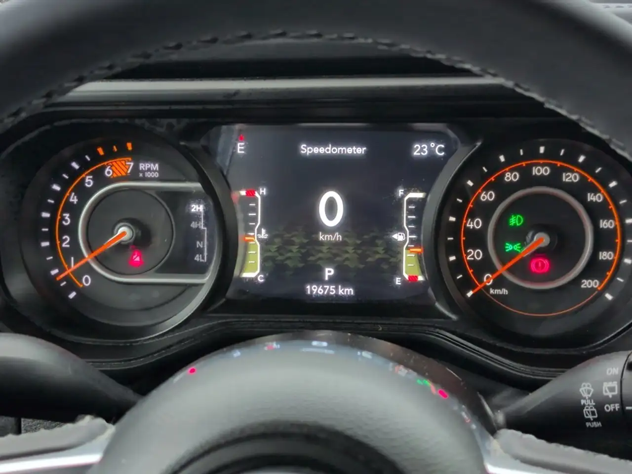 Jeep Wrangler - Image 14