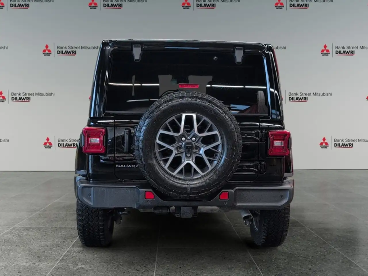 Jeep Wrangler - Image 4