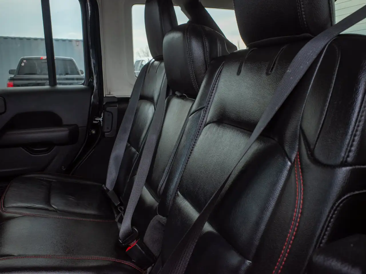 Jeep Wrangler - Image 37