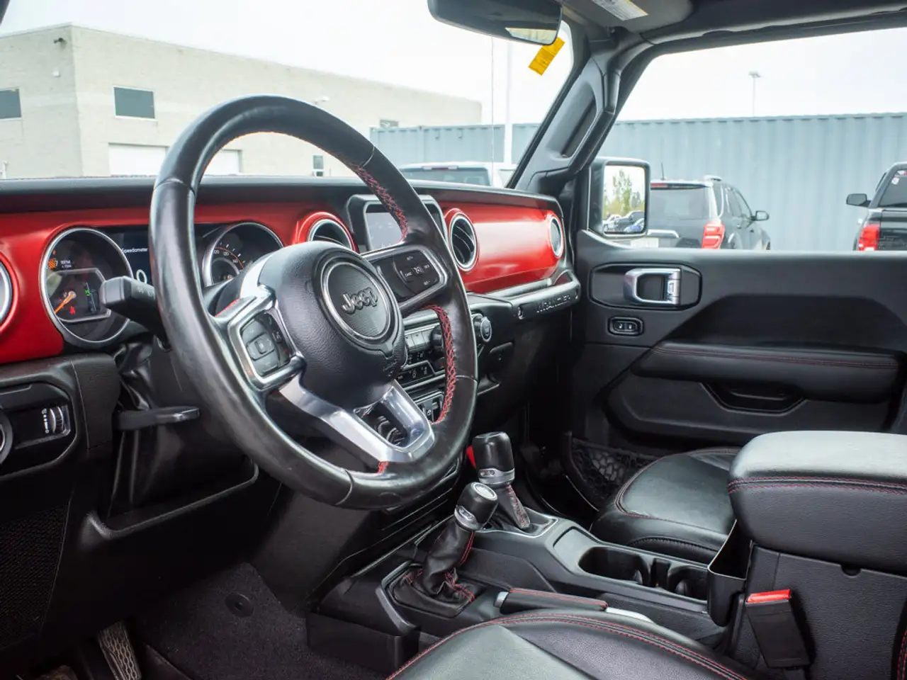 Jeep Wrangler - Image 20