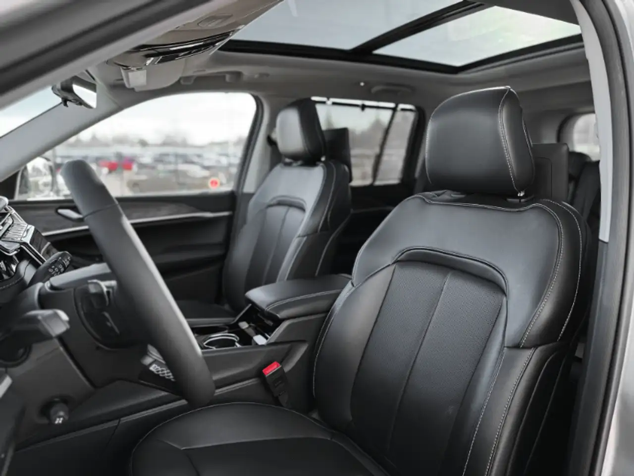 Jeep Grand Cherokee - Image 10