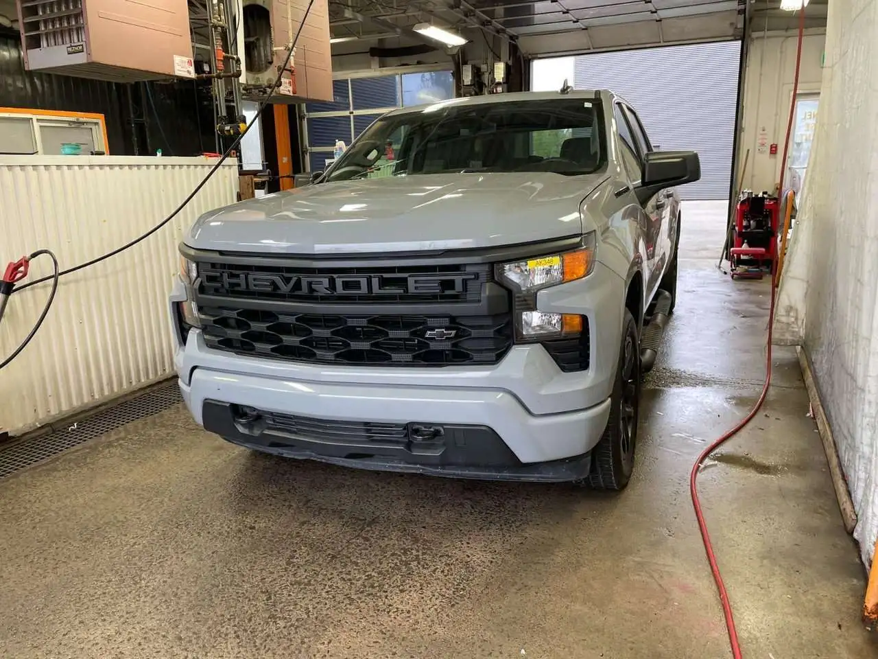 Chevrolet Silverado 1500 - Image 1