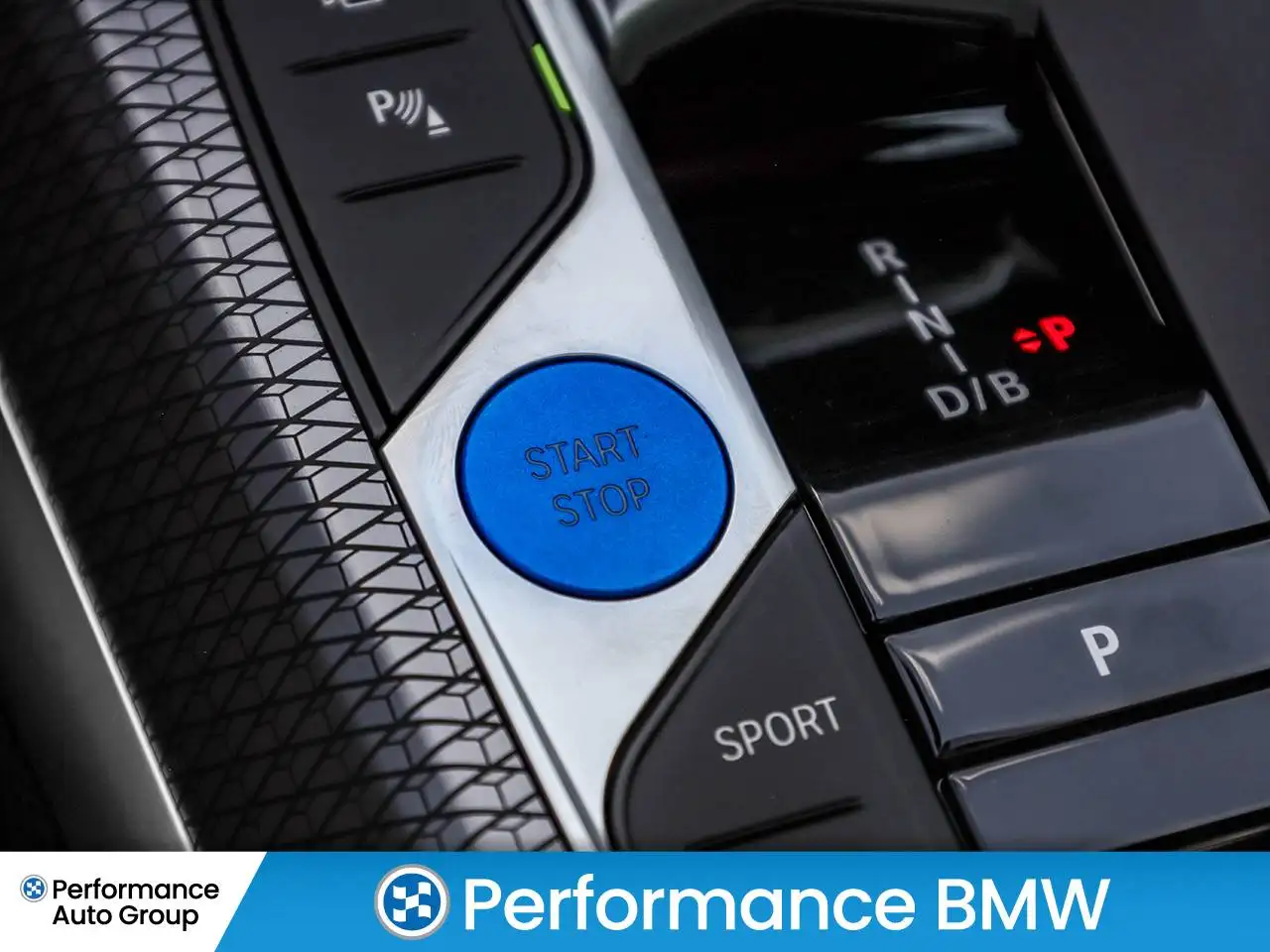 BMW i4 - Image 28